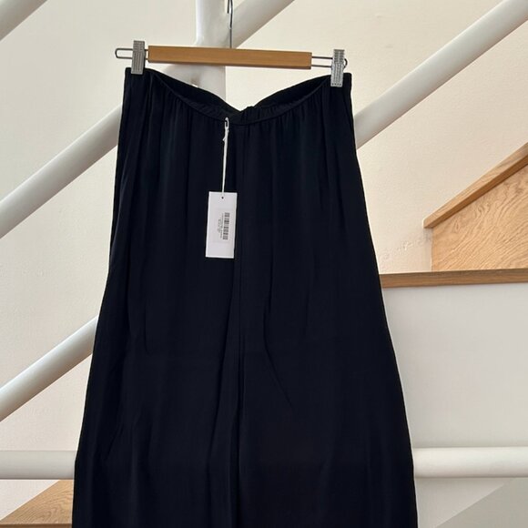 Reformation Strapless Larkin Dress in Black - Never Been Worn with Tags! - Picture 4 of 7